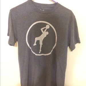 BL medium gray basketball player t shirt